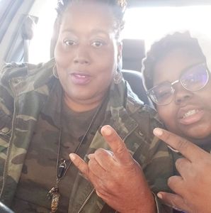 Meet your Posher, Vanessa